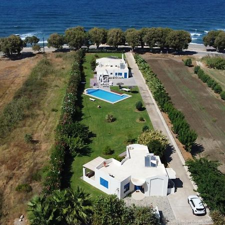 Oasea Villa Tavronitis  Exterior photo