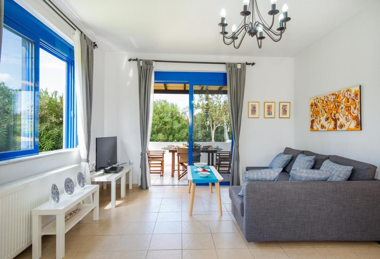 Oasea Villa Tavronitis  Exterior photo