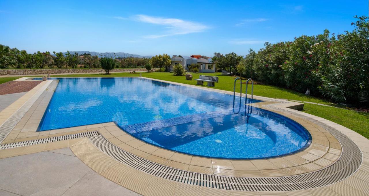Oasea Villa Tavronitis  Exterior photo