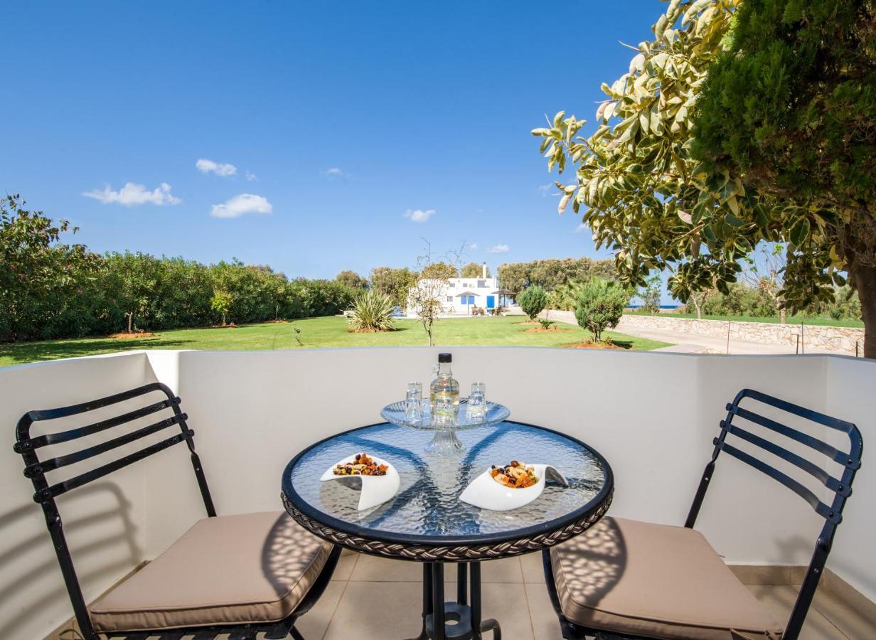 Oasea Villa Tavronitis  Exterior photo