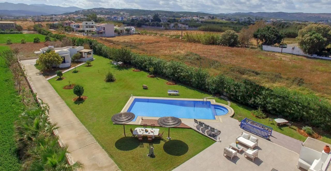 Oasea Villa Tavronitis  Exterior photo