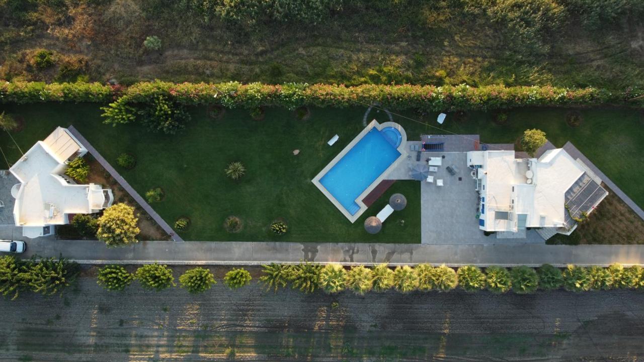 Oasea Villa Tavronitis  Exterior photo