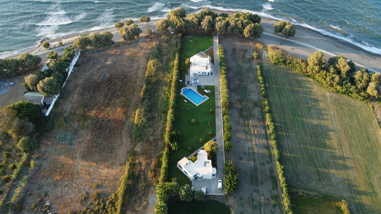 Oasea Villa Tavronitis  Exterior photo